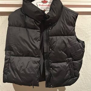 Old Navy puffer vest, like new, only worn 1x
